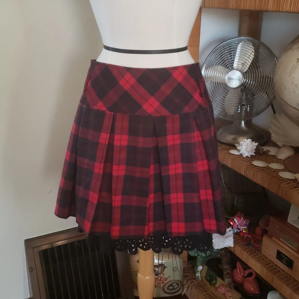 Chou Yatou Red Plaid Skirt With Black Eyelet Trim Size XXL - Picture 1 of 16